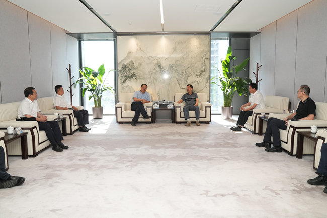 中煤集團黨委副書記、董事廖華軍一行訪問中國有研