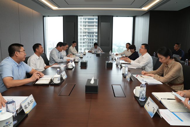 重慶市委常委、兩江新區(qū)黨工委書記羅藺一行到訪中國有研